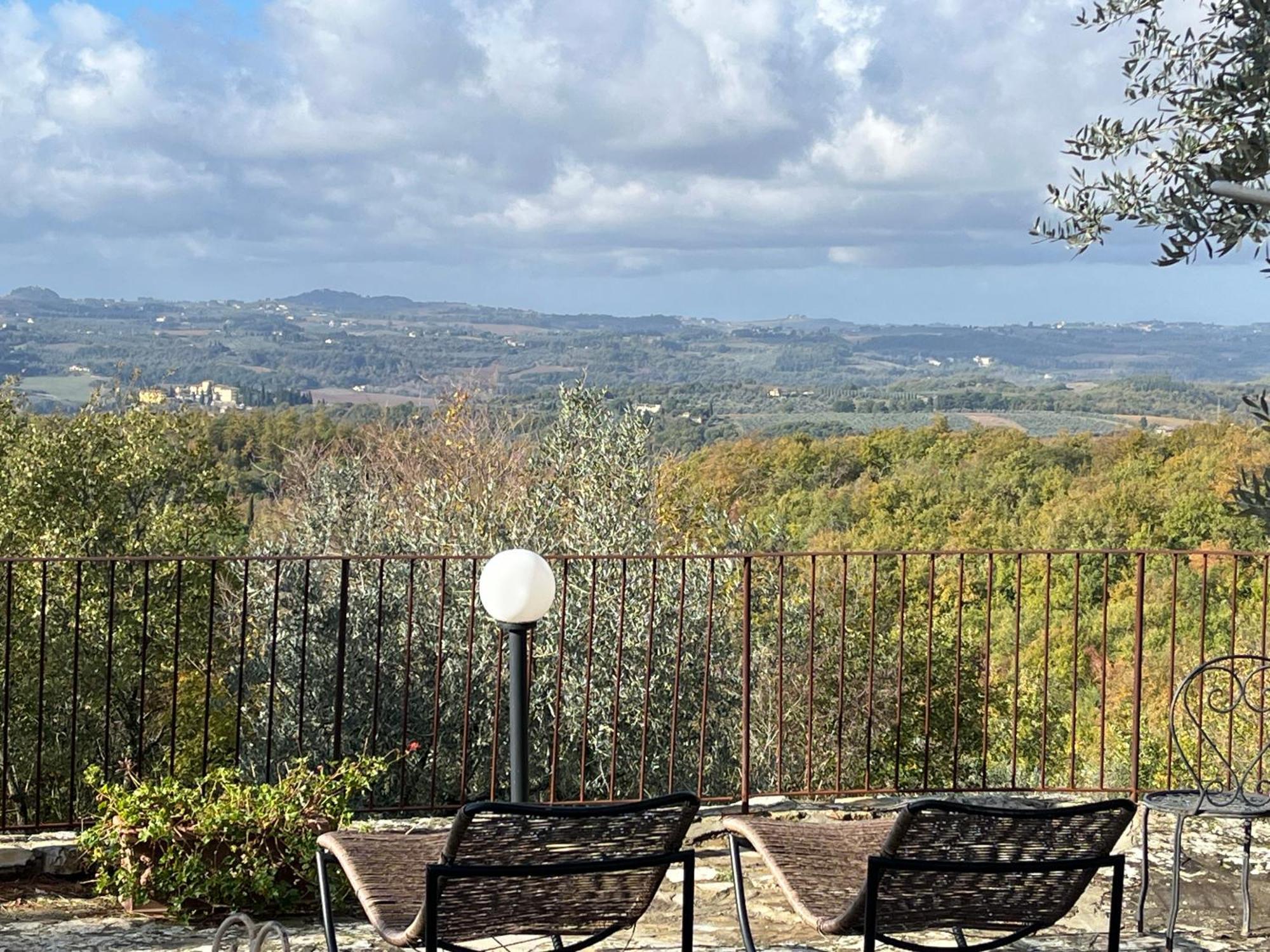 Il Fiorino Di Badia Lägenhet Badia A Passigano Exteriör bild